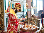 Архиерейское богослужение в Неделю жен-мироносиц