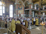В день памяти Всех святых, в земле Российской просиявших, епископ Дионисий совершил Литургию в Ильинском кафедральном соборе города Россошь