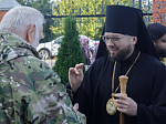 Епископ Россошанский и Острогожский Дионисий возглавил воскресное богослужение в Свято-Троицком храме районного центра Кантемировка
