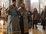 О, великий святителю Христов и чудотворче Тихоне! Услыши нас, многогрешных, прибегающих к тебе с теплою верою и умиленною мольбою