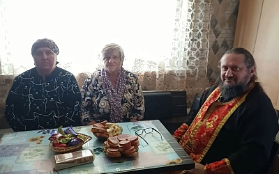 Помощник благочинного по церковной благотворительности и социальному служению посетил семьи военнослужащих – участников СВО