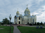 В праздник Воздвижения Креста Господня Правящий Архиерей совершил Литургию в Свято-Ильинском кафедральном соборе города Россоши