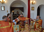 В престольный праздник Георгиевского храма села Манино была соборно совершена Божественная литургия