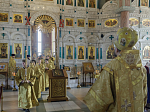 В Неделю 16-ю по Пятидесятнице епископ Дионисий возглавил воскресное богослужение в Свято-Ильинском кафедральном соборе города Россошь