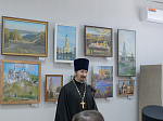 Епископ Дионисий принял участие в открытии выставки картин «Покров Пречистой над землей Воронежской» в Молодежном центре г. Россошь