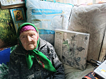 В селе Никольское-1 ко Дню пожилых людей раздали продуктовые наборы при поддержке благотворительного фонда «София»