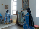 В праздник Похвалы Богородицы Архипастырь совершил Божественную литургию в Воскресенском соборе Белогорского мужского монастыря