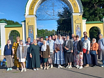 Состоялась паломническая представителей от Острогожского благочиния в Серафимо‑Саровский мужской монастырь села Новомакарово