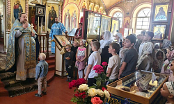 В храме Архистратига Божия Михаила города Острогожска совершен молебен перед началом нового учебного года