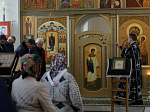 В среду четвертой седмицы Великого поста Преосвященнейший епископ Дионисий совершил Литургию Преждеосвященных Даров в храме Богоявления Господня села Сухой Донец