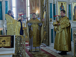 Глава Россошанской епархии возглавил служение Божественной литургии в Свято-Ильинском кафедральном соборе города Россоши