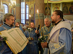 Накануне праздника Успения Пресвятой Богородицы Архипастырь совершил всенощное бдение с чином Погребения Плащаницы Божией Матери в Ильинском кафедральном соборе Россоши