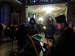 В понедельник первой седмицы Великого поста Преосвященнейший епископ Дионисий совершил повечерие с чтением Великого канона преподобного Андрея Критского в Свято-Ильинском соборе города Россоши