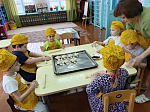 В Архиповском детском саду прошел мастер-класс по выпечке «жаворонков»
