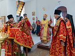 В день Радоницы Преосвященнейший епископ Дионисий совершил Литургию в Воскресенском соборе Белогорского епархиального мужского монастыря