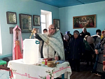 В Крещенский сочельник на сельских приходах Верхнемамонского района был совершен чин Великого освящения воды