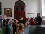Клирик благочиния провел экскурсию по храму