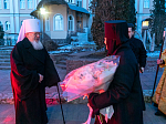 В день памяти священномученика Петра, архиепископа Воронежского, епископ Россошанский и Острогожский Дионисий сослужил митрополиту Воронежскому и Лискинскому Сергию за богослужением в Алексиево-Акатовом монастыре