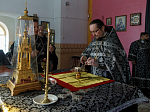 Епископ Дионисий совершил Литургию Преждеосвященных Даров в храме святителя Тихона, епископа Воронежского, Задонского чудотворца села Шубное Острогожского района
