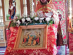 Верующие Русской Журавки помолились о упокоении своих близких
