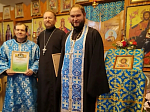В храме Покрова Пресвятой Богородицы села Лозовое состоялось праздничное всенощное бдение