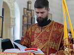 Преосвященнейший епископ Дионисий совершил Божественную литургию в Костомаровском монастыре