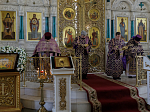 В праздник Воздвижения Креста Господня Правящий Архиерей совершил Литургию в Свято-Ильинском кафедральном соборе города Россоши