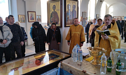 В Казанском храме г. Павловск совершили освящение новой иконы святителя Спиридона Тримифунтского