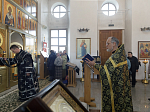 В среду четвертой седмицы Великого поста Преосвященнейший епископ Дионисий совершил Литургию Преждеосвященных Даров в храме Богоявления Господня села Сухой Донец