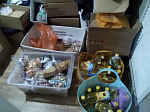 Гуманитарный центр благочиния передал нуждающимся продуктовые наборы из пожертованний на родительскую субботу