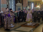 В Неделю Торжества Православия Правящий Архиерей совершил Божественную литургию в Свято-Ильинском кафедральном соборе города Россошь