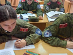 Острогожцы подготовили пасхальные открытки-письма и праздничные наборы для участников спецоперации на Украине