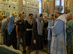 Накануне праздника Успения Пресвятой Богородицы Архипастырь совершил всенощное бдение с чином Погребения Плащаницы Божией Матери в Ильинском кафедральном соборе Россоши