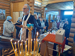 Священник совершил чин освящения пасхальной снеди в селах Богучарского района и в местном психоневрологическом интернате