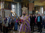 В праздник Воздвижения Креста Господня Правящий Архиерей совершил Литургию в Свято-Ильинском кафедральном соборе города Россоши