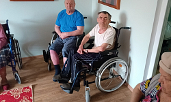 Духовная поддержка в светлый праздник: настоятель храма иконы Божией Матери «Казанская» посетил пансионат в селе Коротояк