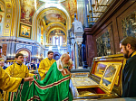 Епископ Россошанский и Острогожский Дионисий сослужил Предстоятелю Русской Православной Церкви в Храме Христа Спасителя в Москве