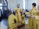 В Неделю 19-ю по Пятидесятнице епископ Дионисий совершил Божественную литургию в Воскресенском соборе Белогорского мужского монастыря