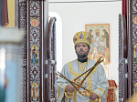 Епископ Россошанский и Острогожский Дионисий совершил Божественную литургию в Воскресенском соборе Белогорского епархиального мужского монастыря