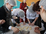 В Острогожске состоялась итоговая межмуниципальная дискуссия среди воспитанников воскресных и образовательных школ Россошанской епархии на тему «Что значит жить по Евангелию. Осмысление подвигов новомучеников и исповедников Церкви Русской». 