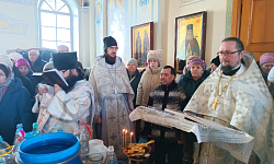 В Тихоновском соборном храме города Острогожска молитвенно отметили праздник Богоявления