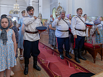 Преосвященнейший епископ Россошанский и Острогожский Дионисий возглавил Божественную литургию в Петропавловском храме села Репьёвка
