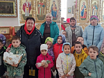 В дни Светлой седмице кадеты и воспитанники детского сада помолились за Божественной литургией в Свято‑Митрофановском храме села Верхний Мамон