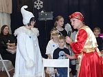 Епископ Россошанский и Острогожский Дионисий посетил Архиерейскую Рождественскую елку в драматическом театре «Рамс» города Россошь