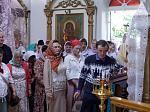 Преосвященнейший епископ Дионисий совершил Божественную литургию в Георгиевском храме села Терновое Острогожского района