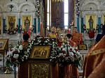 В праздник Светлого Христова Воскресения Преосвященнейший епископ Дионисий совершил Пасхальную великую вечерню в Свято-Ильинском кафедральном соборе г. Россоши