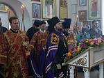 Правящий Архиерей совершил Божественную литургию в храме сщмч. Петра, митрополита Крутицкого, и освятил колокола для храмовой звонницы на малой родине святого