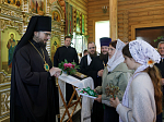 Правящий Архиерей возглавил торжественное богослужение в Свято-Троицком храме села Лозовое Верхнемамонского района