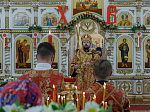 Епископ Россошанский и Острогожский Дионисий совершил венчальную Литургию в храме святителя Митрофана, первого епископа Воронежского, села Верхний Мамон