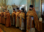 В понедельник Светлой седмицы епископ Дионисий совершил Литургию в храме Покрова Пресвятой Богородицы города Павловска